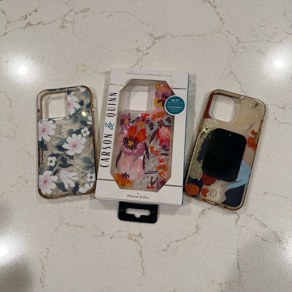 Floral iPhone 13 Pro Case Set - Multicolor